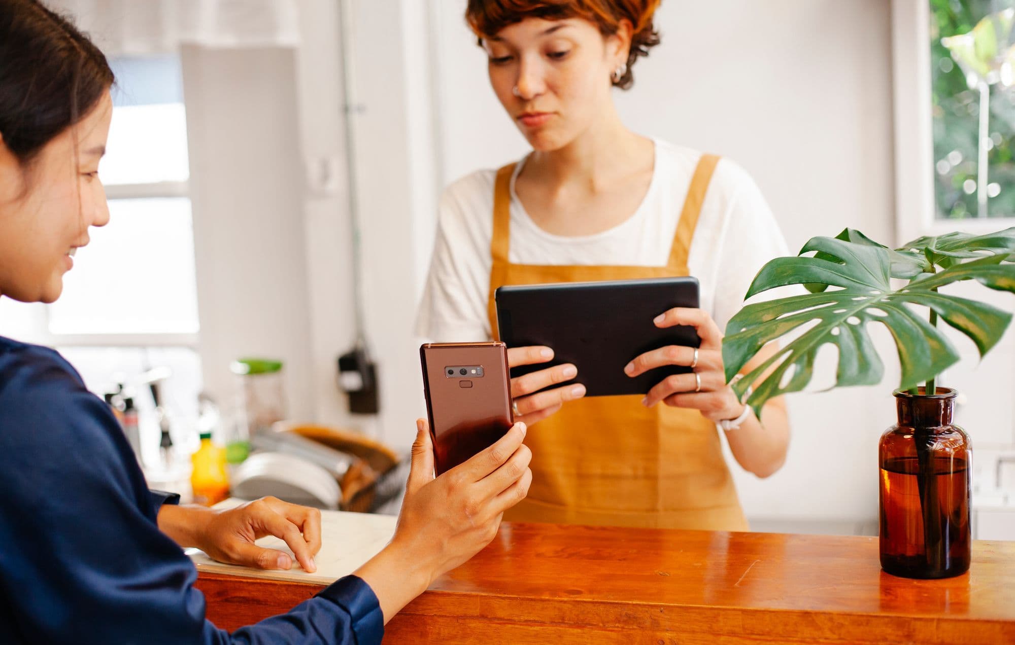 How to Reply to Google Reviews with AI, Not Like a Robot